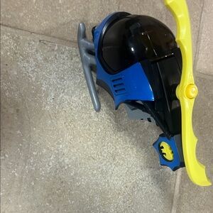 DC Comics Blue and Yellow Action Figure Helicopter Batman